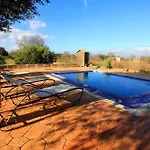 Cozy Home In Algaida With Outdoor Swimming Pool