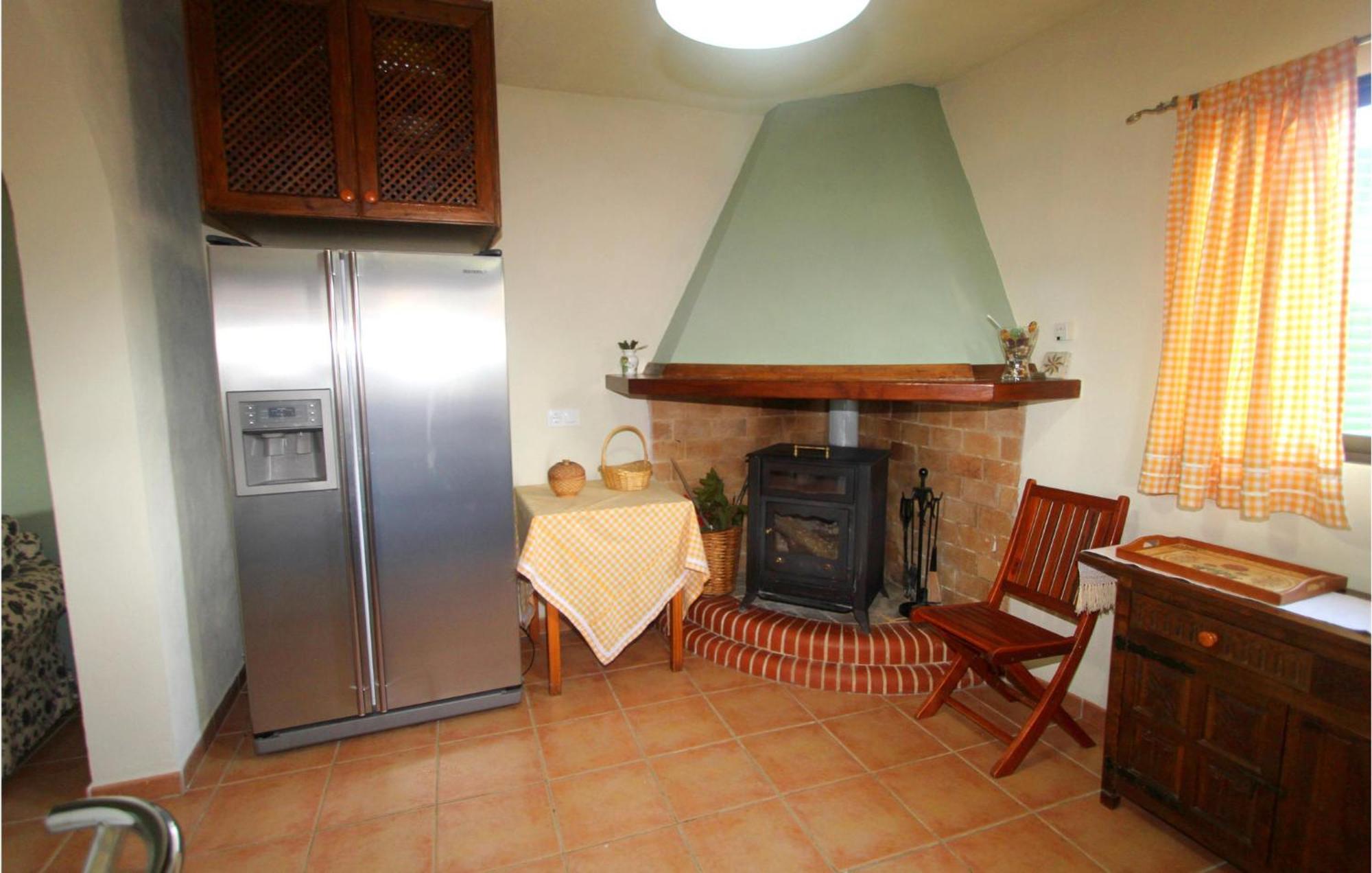 Cozy Home In Algaida With Outdoor Swimming Pool *