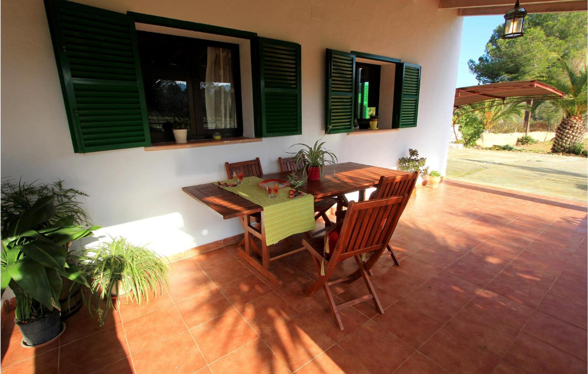 Cozy Home In Algaida With Outdoor Swimming Pool *